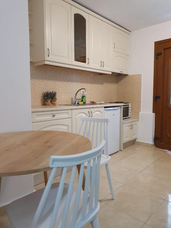 Mevi Apartments Naxos City Екстериор снимка